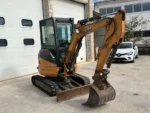 CASE CX30B + 3 CUCHARONES Miniexcavadora 2,84T