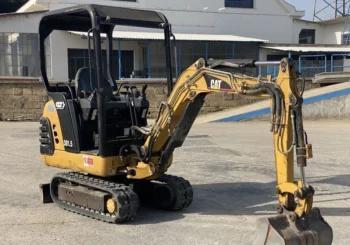 CATERPILLAR 301.5 + BRH + 3 GODETS – Mini Pelle 1,71T