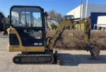 CATERPILLAR 301.8C + 3 CUCHARONES – Miniexcavadora 1,68T