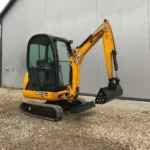 JCB 8016 + 3 CUCHARONES – Miniexcavadora 1,7T