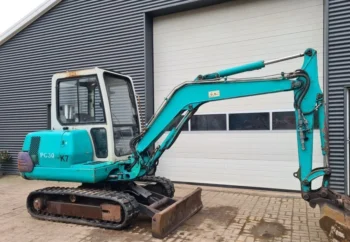 KOMATSU PC30-7 + 3 CUCHARONES – Miniexcavadora 3,8T