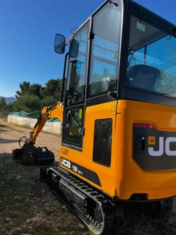 Mini-pelle JCB 19C-1 – 2022 – 1,9 T (785 h) – Garantie constructeur
