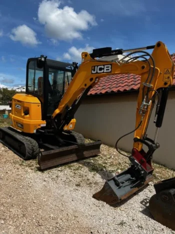 Mini-pelle JCB 35Z-1 – 2021 – 790 h – Garantie 12 mois