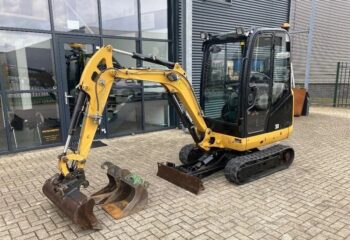 CATERPILLAR 301.7 D + 4 GODETS – Mini Pelle 1,7 T
