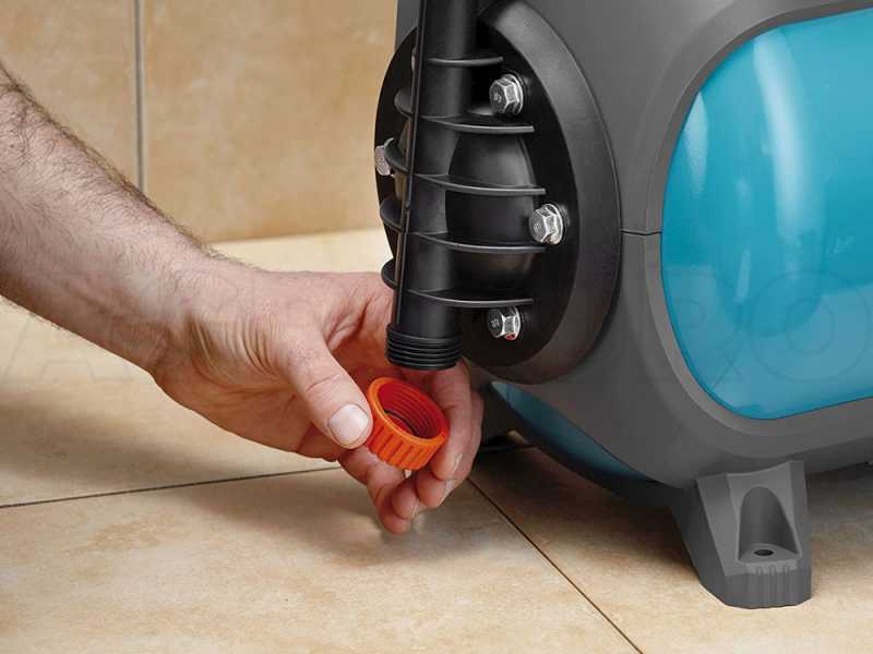pompe-surpresseur-gardena-3000-4-eco-2800-l-h-650w-inox-pompe-surpresseur-gardena-3000-4-eco-2800-l-h-650w-inox-26322_3_1607521076_IMG_5fd0d33437699.jpg